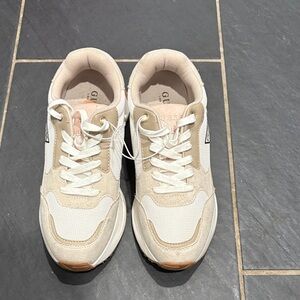 Guess Cream and White Casual Sneakers
